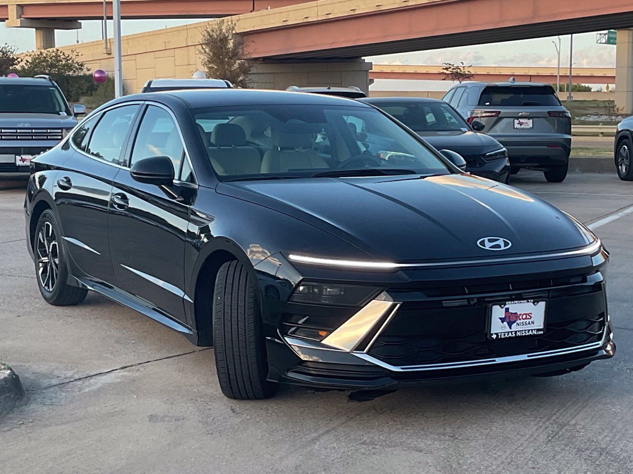 Used 2025 Hyundai Sonata SEL FWD image 3