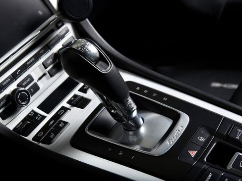 Used 2015 Porsche 911 Turbo S image 6