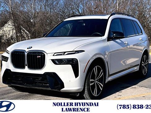 Used 2025 BMW X7 M60i w/ Climate Comfort Package image 1