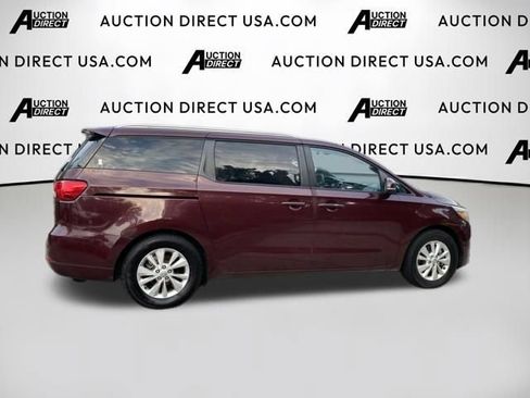 Used 2015 Kia Sedona LX w/ LX Convenience Package FWD image 25