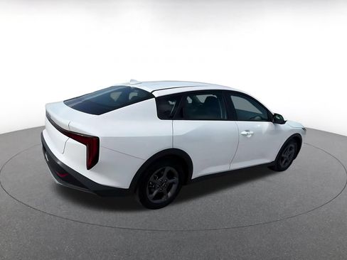 Used 2026 Kia K4 FWD image 11