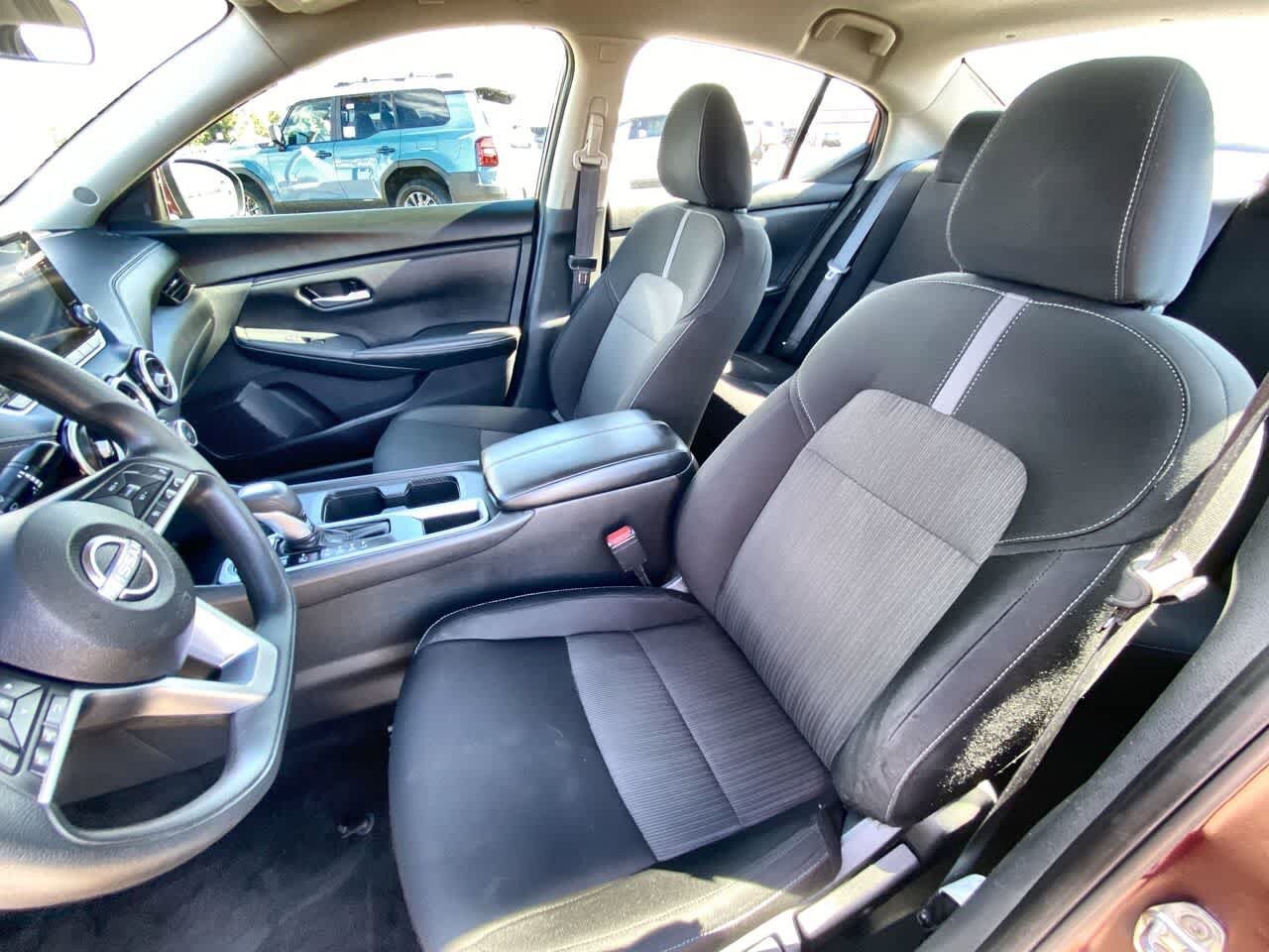 Used 2024 Nissan Sentra SV FWD image 11
