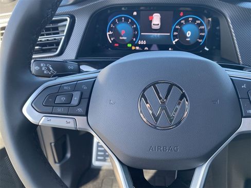New 2026 Volkswagen Atlas Cross Sport SEL Premium R-Line image 20