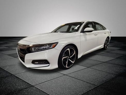 Used 2018 Honda Accord Sport image 8