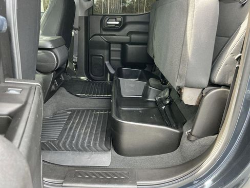 Used 2021 Chevrolet Silverado 1500 Custom Trail Boss w/ LPO, Dark Essentials Package image 28