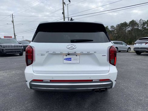 Certified 2024 Hyundai Palisade Calligraphy image 6
