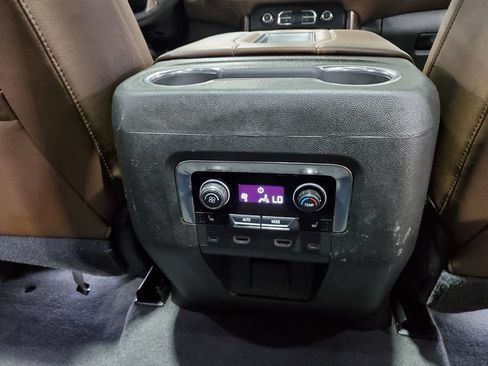 Used 2021 Chevrolet Suburban High Country w/ Premium Package RWD image 23