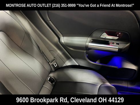 Used 2021 Mercedes-Benz GLA 250 4MATIC image 32