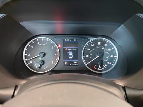 Used 2025 Nissan Sentra S FWD image 19