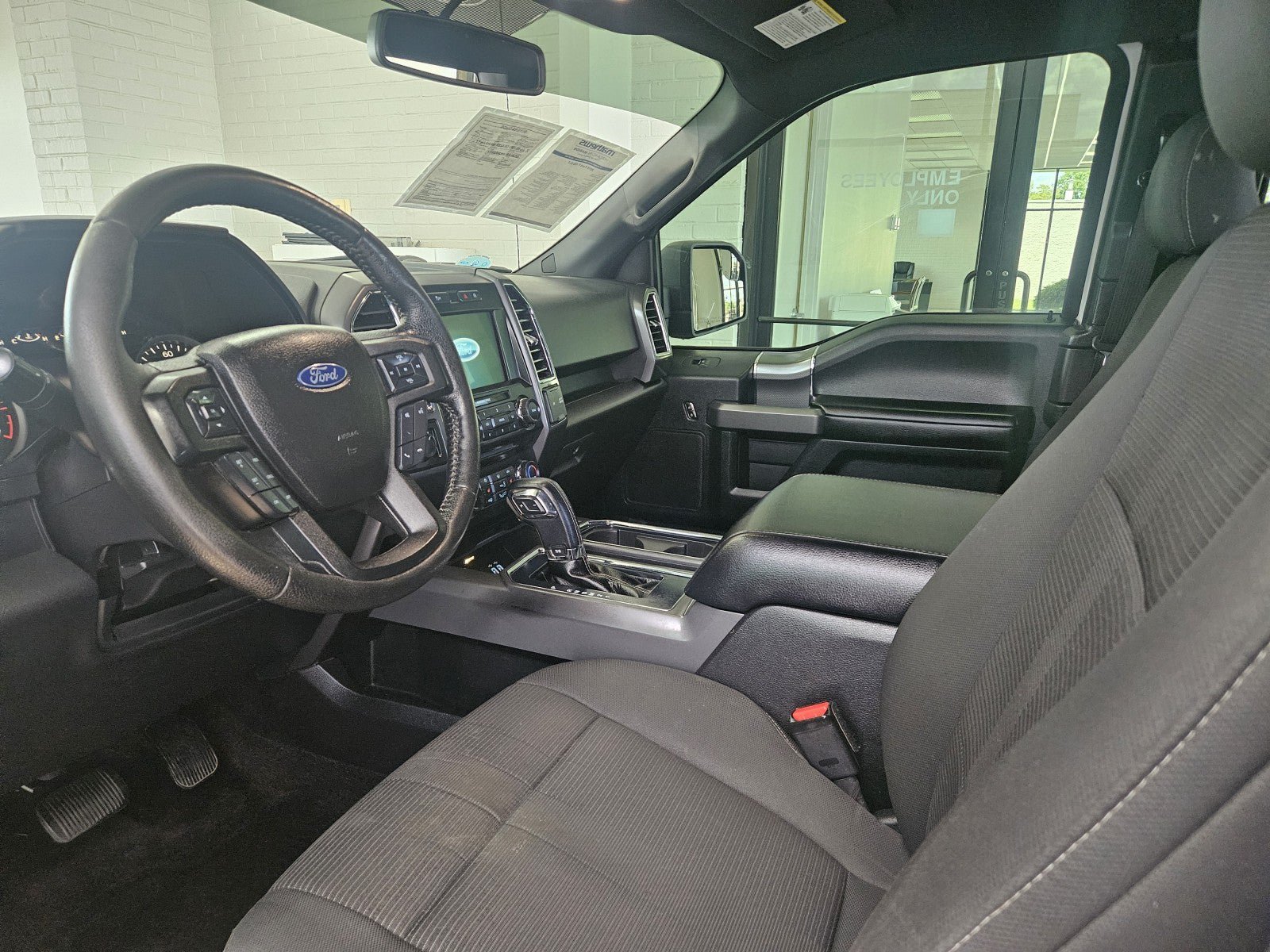 Used 2016 Ford F150 XLT w/ Equipment Group 302A Luxury AWD/4WD image 8