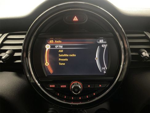 Used 2018 MINI Cooper Convertible image 16