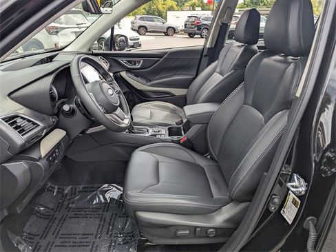 Used 2023 Subaru Forester Limited image 8