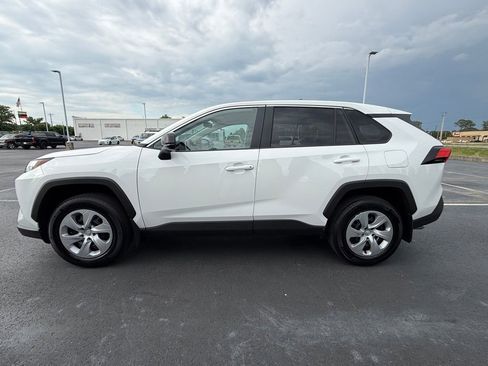 Certified 2025 Toyota RAV4 LE FWD image 5