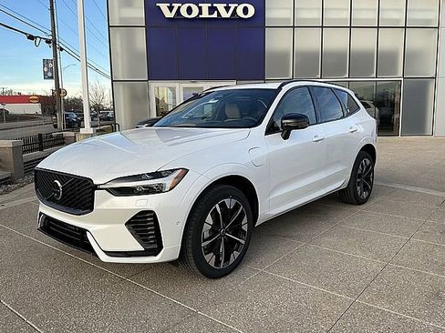 New 2026 Volvo XC60 T8 Plus w/ Protection Package Premier image 3