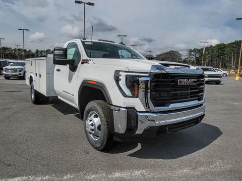 New 2025 GMC Sierra 3500 Pro w/ Convenience Package image 1