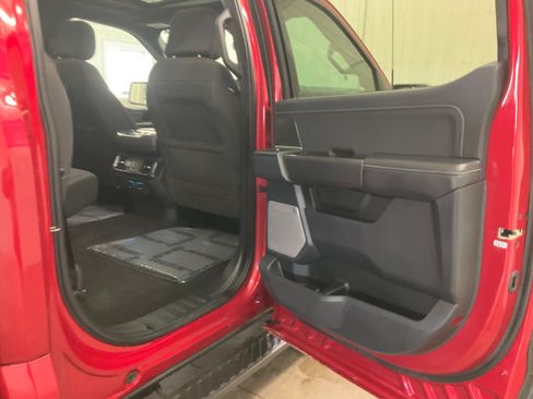 Used 2022 Ford F150 XLT w/ Equipment Group 302A High AWD/4WD image 25