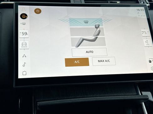 New 2026 Land Rover Range Rover Velar Autobiography AWD/4WD image 34