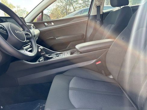Used 2023 Kia K5 LXS image 10