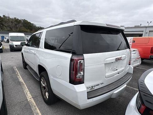 Used 2016 GMC Yukon XL SLT w/ Open Road Package image 4