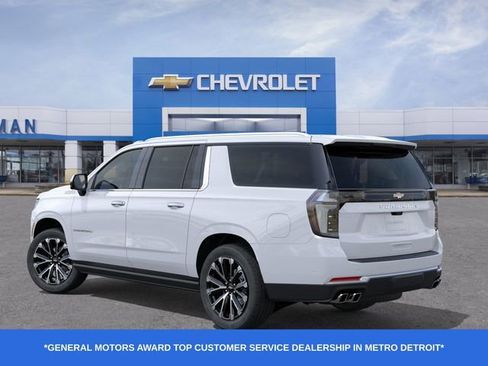 New 2026 Chevrolet Suburban High Country AWD/4WD image 4