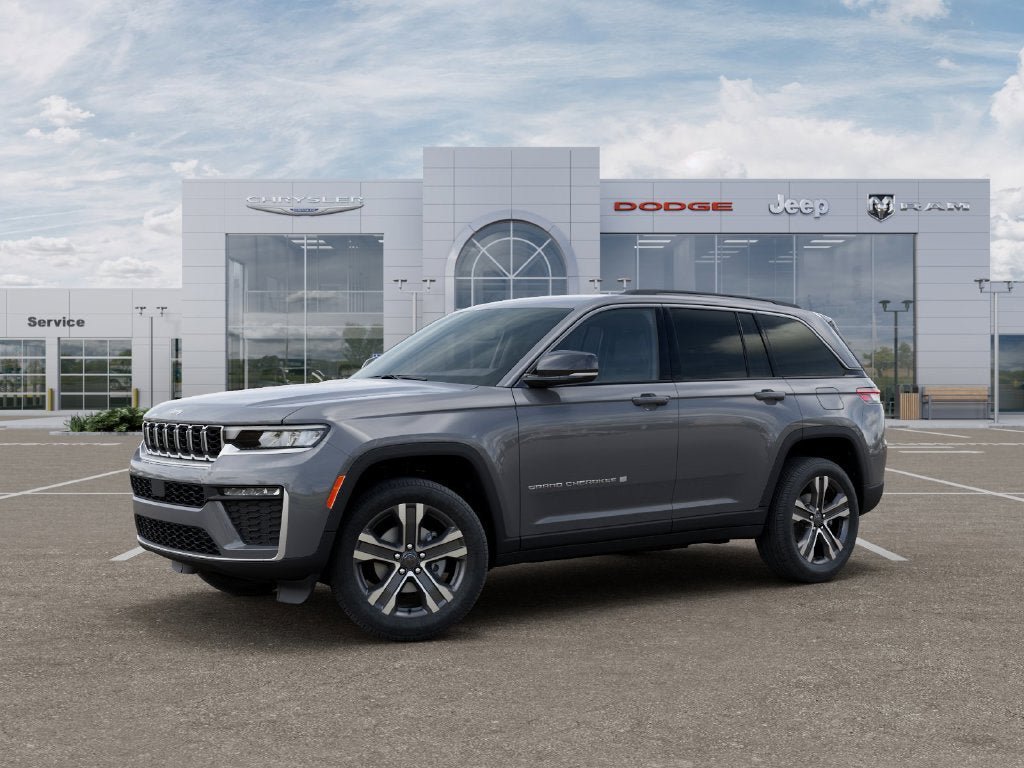 New 2027 Jeep Grand Cherokee Limited AWD/4WD image 2
