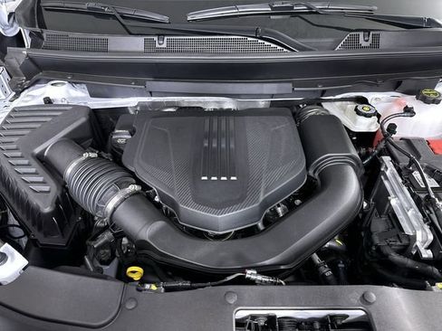 New 2026 Chevrolet Traverse RS w/ LPO, Floor Liner Package AWD/4WD image 31