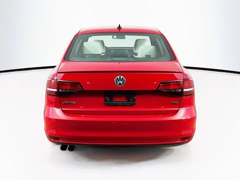 Used 2016 Volkswagen Jetta Sport FWD image 6
