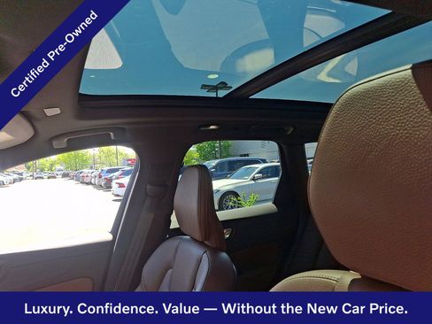 Certified 2023 Volvo XC60 B5 Plus w/ Climate Package AWD/4WD image 15