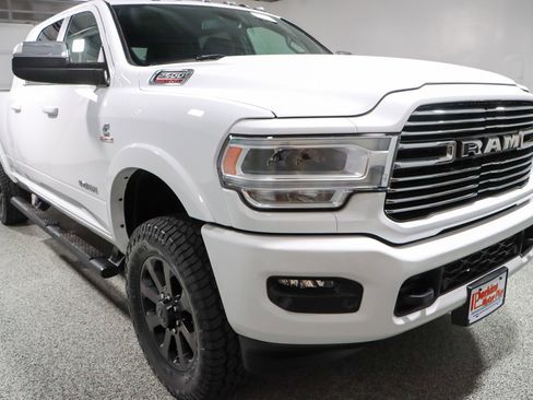 Used 2022 RAM 2500 Laramie AWD/4WD image 5