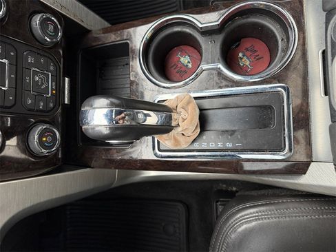 Used 2013 Ford F150 Platinum image 21