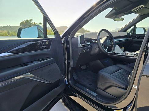 Used 2026 Cadillac Escalade IQ Luxury 1 AWD/4WD image 20
