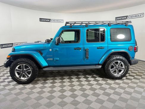 Used 2019 Jeep Wrangler Unlimited Sahara w/ Uconnect 4C Nav & Sound Group AWD/4WD image 3