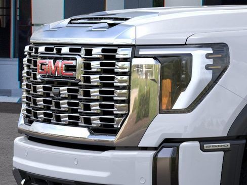 New 2026 GMC Sierra 2500 Denali w/ Denali Reserve Package AWD/4WD image 14
