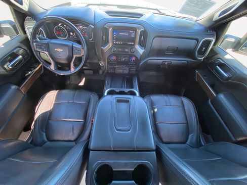 Used 2020 Chevrolet Silverado 2500 High Country w/ Technology Package image 3