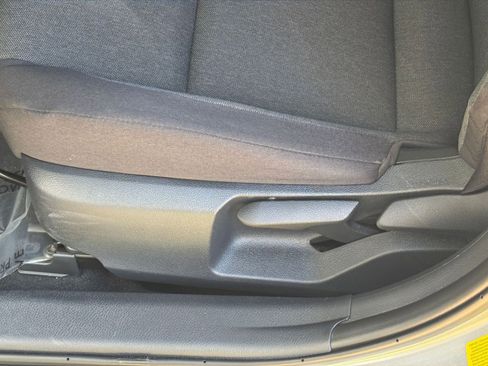 Used 2025 Toyota Camry LE image 23