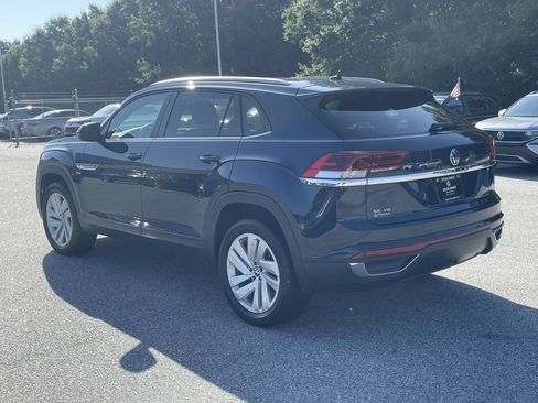 Certified 2021 Volkswagen Atlas Cross Sport SE w/ Panoramic Sunroof Package FWD image 5