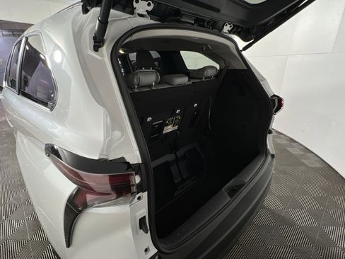 Used 2025 Toyota Sienna XLE image 27