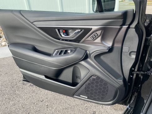 Used 2025 Subaru Outback Limited image 17