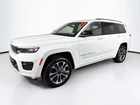 Used 2023 Jeep Grand Cherokee L Overland w/ Luxury Tech Group IV AWD/4WD image 7