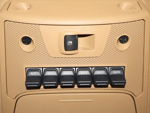 Used 2022 Ford F250 Lariat w/ Tremor Off-Road Package AWD/4WD image 39