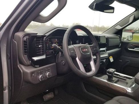 New 2026 GMC Sierra 1500 SLT AWD/4WD image 8