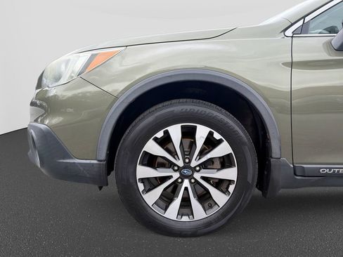 Used 2015 Subaru Outback 2.5i Limited AWD/4WD image 11