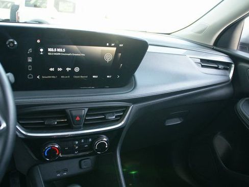 Used 2024 Buick Encore GX Sport Touring image 20