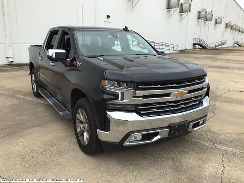Used 2022 Chevrolet Silverado 1500 LTZ AWD/4WD image 4