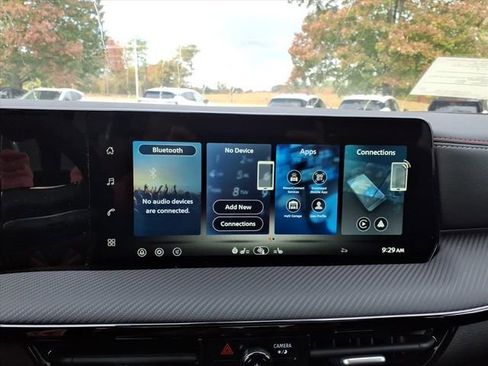 New 2026 Nissan Kicks SR w/ SR Premium Package image 13