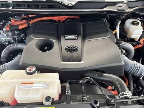 Used 2022 Toyota Tundra Platinum image 22