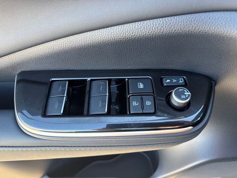 New 2026 Toyota Crown XLE image 19