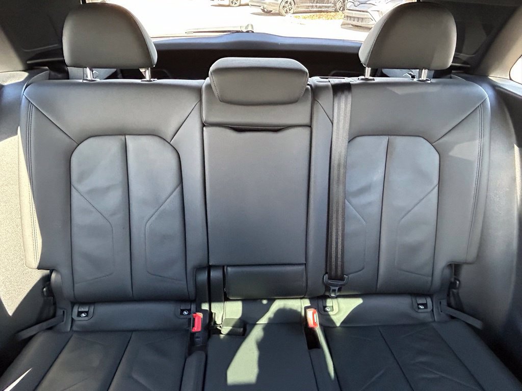 Used 2021 Audi Q3 2.0T Premium w/ Convenience Package AWD/4WD image 13