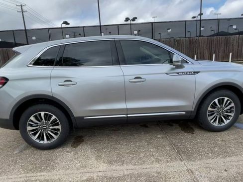 Used 2021 Lincoln Nautilus AWD w/ Equipment Group 101A image 13