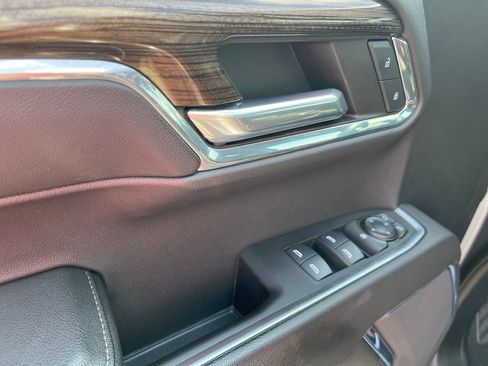 Used 2023 Chevrolet Silverado 1500 LT AWD/4WD image 13